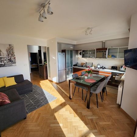 Апартаменты Sloneczny Apartament Bluszczanska Варшава Экстерьер фото