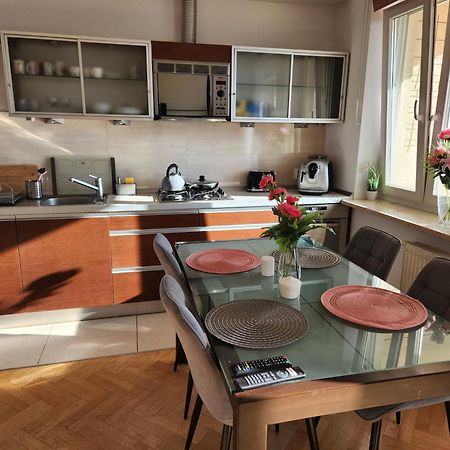Апартаменты Sloneczny Apartament Bluszczanska Варшава Экстерьер фото