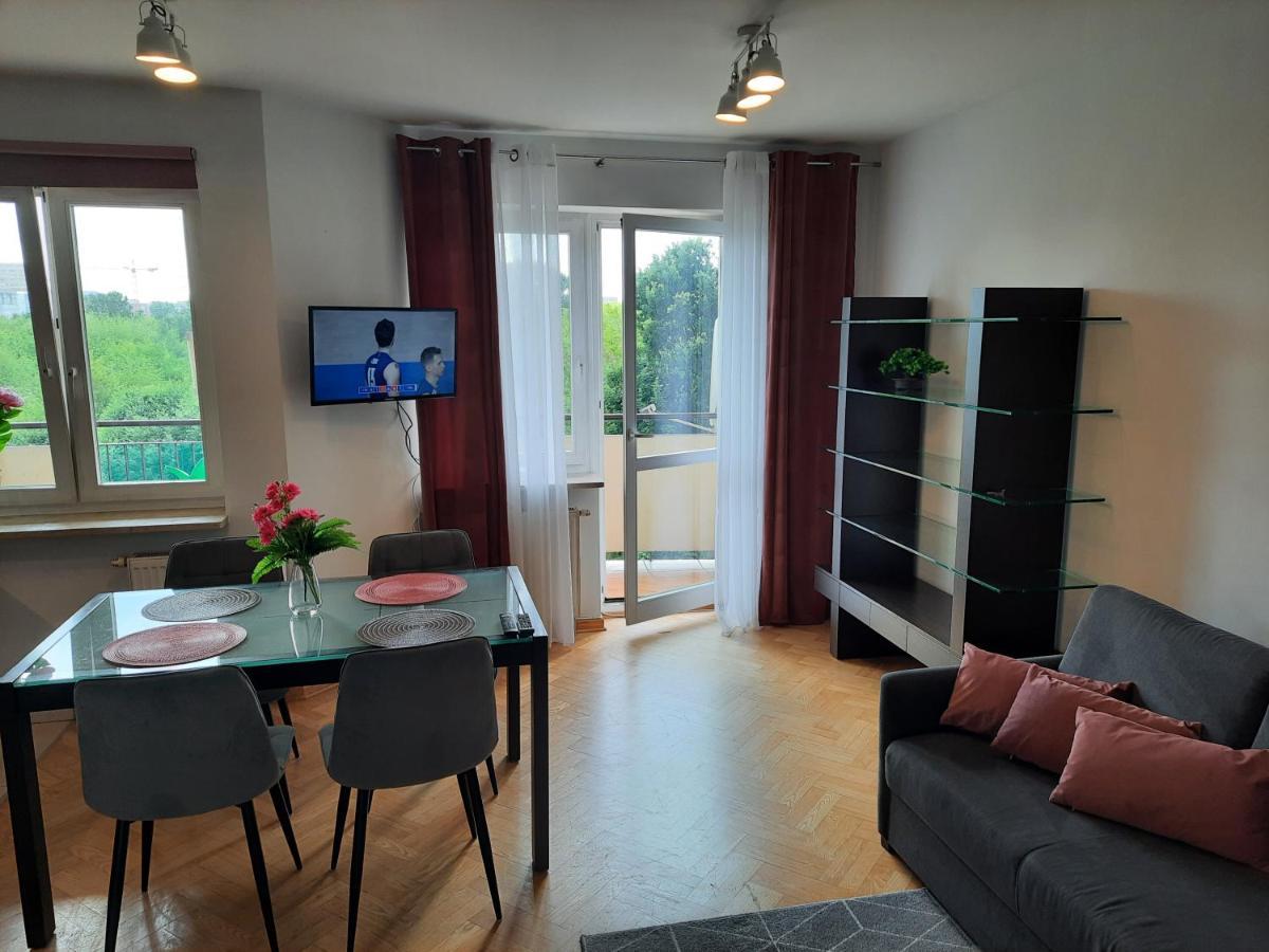 Апартаменты Sloneczny Apartament Bluszczanska Варшава Экстерьер фото
