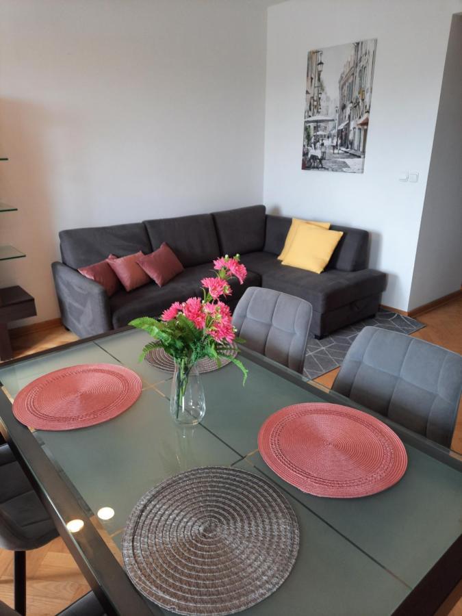 Апартаменты Sloneczny Apartament Bluszczanska Варшава Экстерьер фото