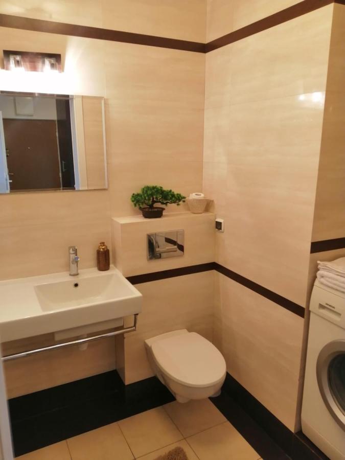 Апартаменты Sloneczny Apartament Bluszczanska Варшава Экстерьер фото