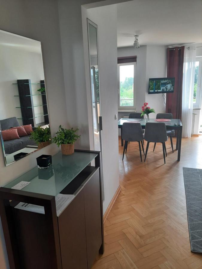 Апартаменты Sloneczny Apartament Bluszczanska Варшава Экстерьер фото