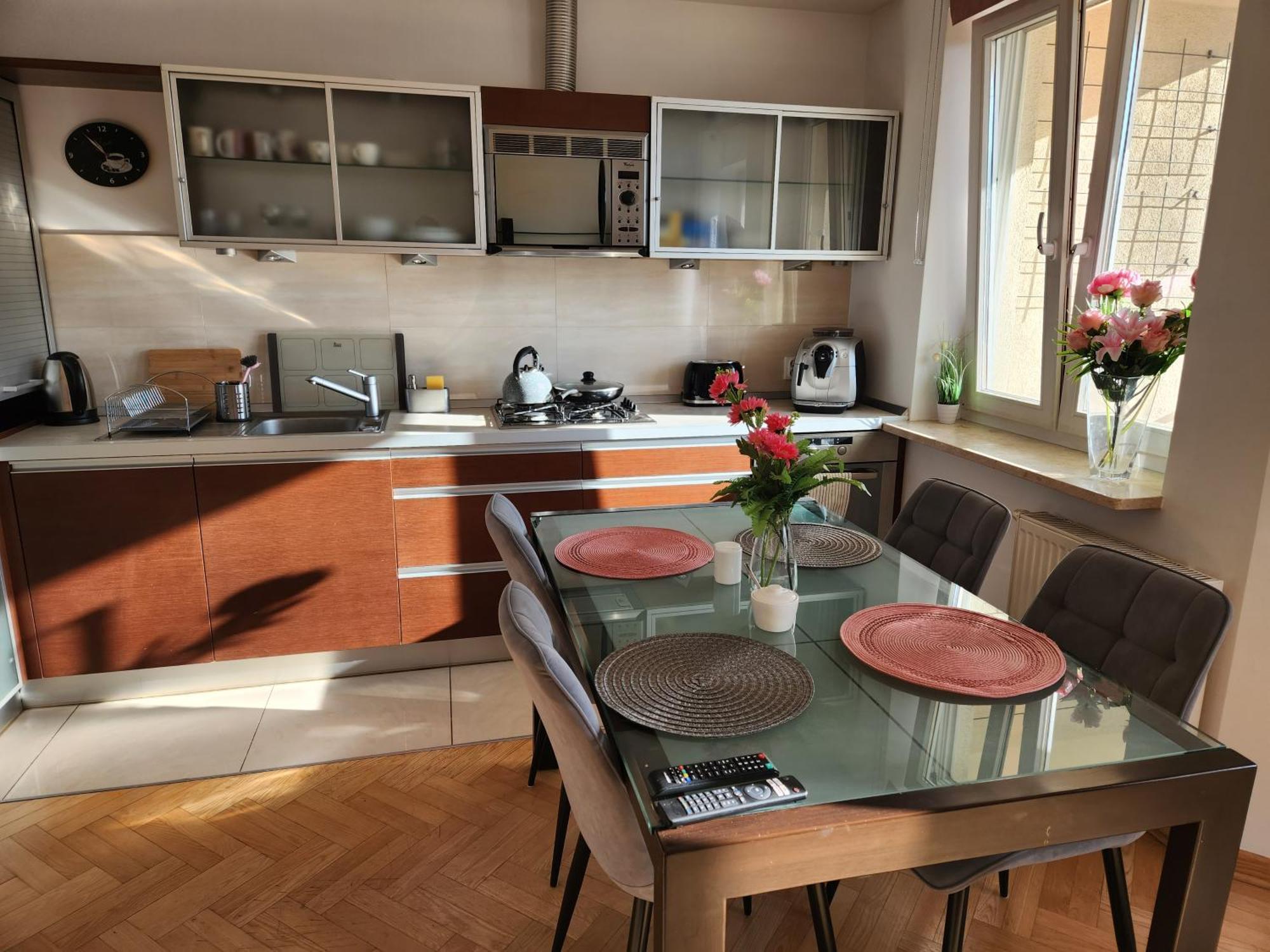 Апартаменты Sloneczny Apartament Bluszczanska Варшава Экстерьер фото